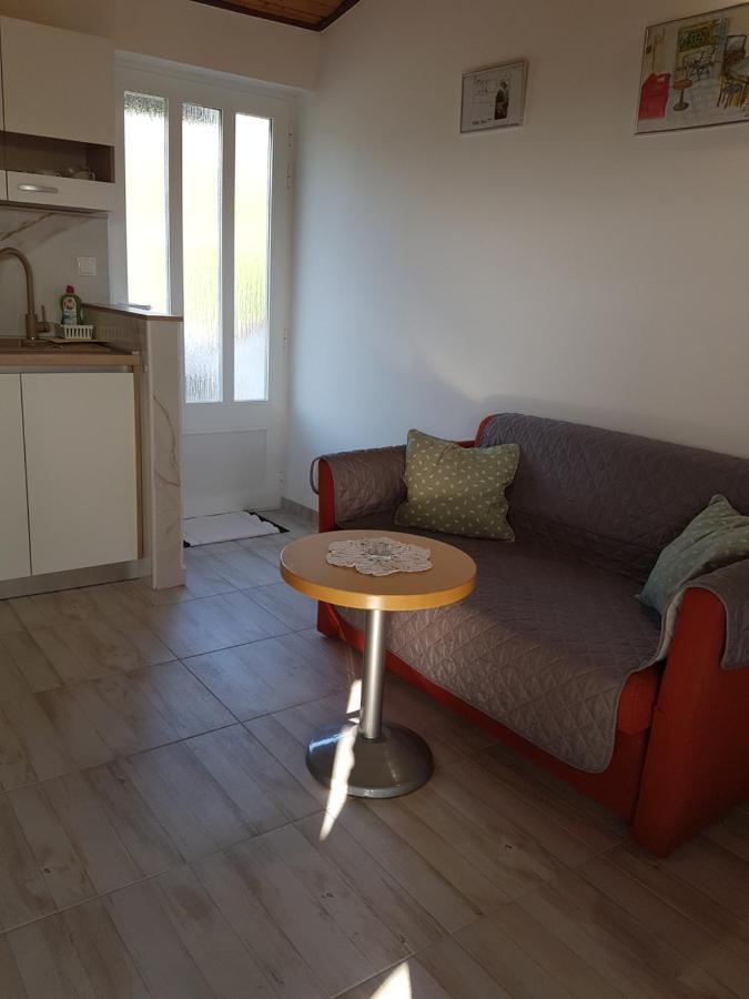 Apartmani Roza 로파르 외부 사진